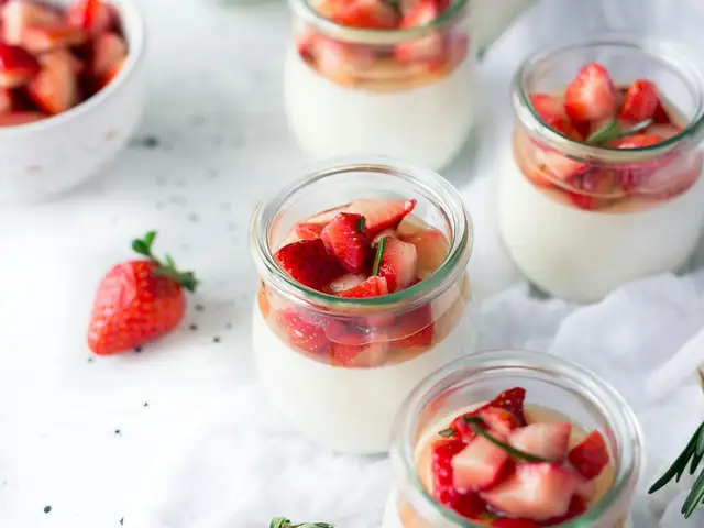 Es Puter Panna Cotta